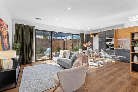 Photo of property in 28 Orient Street, Cromwell, 9310