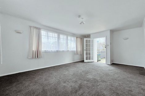 Photo of property in 1 Titahi Bay Road, Porirua City Centre, Porirua, 5022