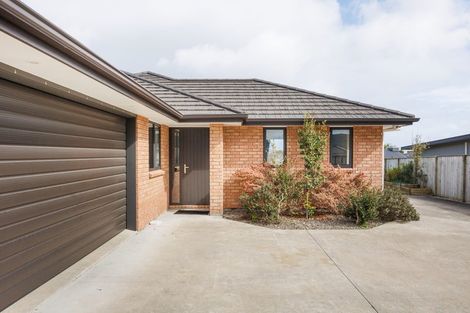 Photo of property in 8 Gibraltar Way, Fitzherbert, Palmerston North, 4410