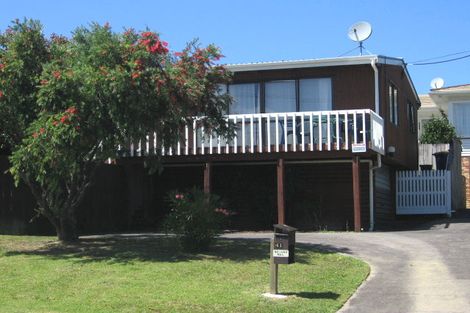 Photo of property in 1/41 Elliott Avenue, Bayview, Auckland, 0629