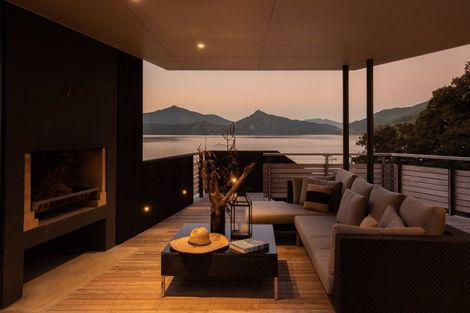 Photo of property in 290 Moetapu Bay Road, Moetapu Bay, Linkwater, 7282