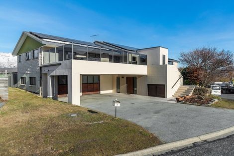 Photo of property in 22 Fox's Terrace, Arrowtown, 9302