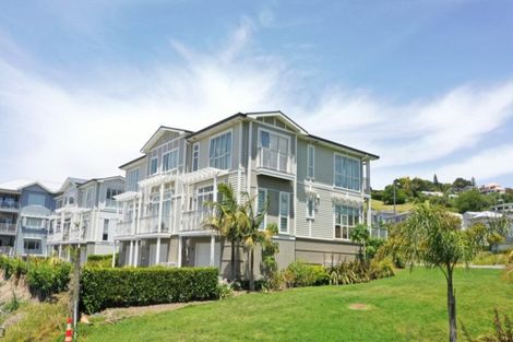 Photo of property in 138 Landmark Terrace, Orewa, 0931