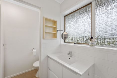 Photo of property in 1/12 Hollyhock Place, Browns Bay, Auckland, 0630