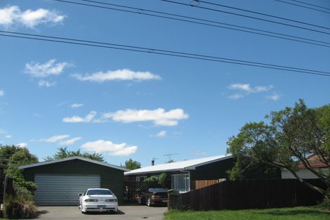 Photo of property in 13 Malabar Crescent, Broomfield, Christchurch, 8042