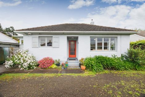 Photo of property in 5 Anderson Street, Hokowhitu, Palmerston North, 4410