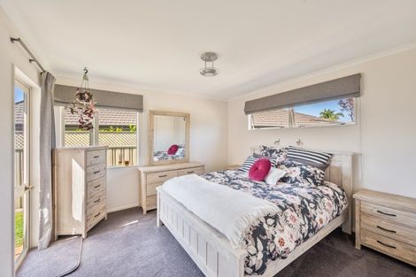 Photo of property in 6 Newbury Place, Taradale, Napier, 4112