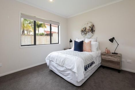 Photo of property in 50 Cyril French Drive, Flat Bush, Auckland, 2016