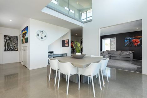 Photo of property in 7r Estates Terrace, Welcome Bay, Tauranga, 3175
