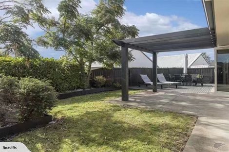 Photo of property in 2 Hansard Place, Bethlehem, Tauranga, 3110