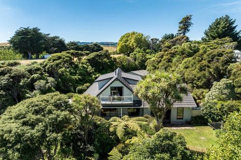 Photo of property in 33 Paremata Haywards Road, Pauatahanui, Porirua, 5381