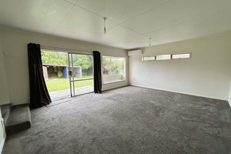 Photo of property in 18a Kiharoa Street, Otaki Beach, Otaki, 5512
