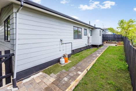 Photo of property in 2/55 Alfriston Road, Manurewa East, Auckland, 2102