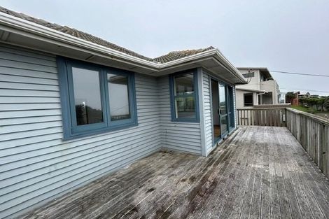 Photo of property in 35 Pikarere Street, Titahi Bay, Porirua, 5022
