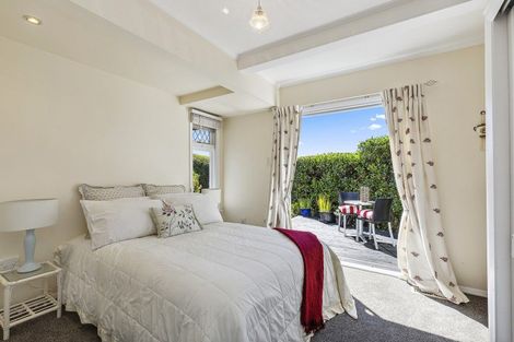 Photo of property in 75 Karepa Street, Brooklyn, Wellington, 6021