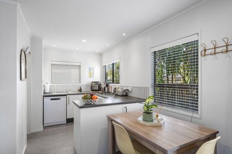 Photo of property in 5/506 Devonport Road, Tauranga South, Tauranga, 3112