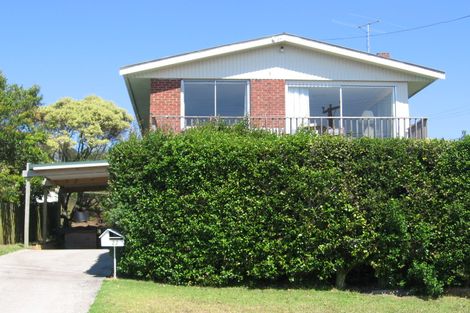 Photo of property in 2/22 Scarboro Terrace, Murrays Bay, Auckland, 0630