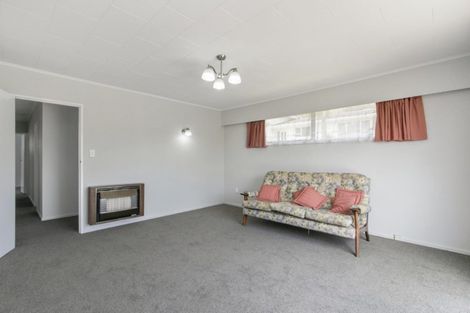 Photo of property in 31 Holland Street, Wainuiomata, Lower Hutt, 5014