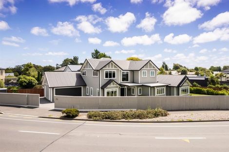 Photo of property in 141 Centaurus Road, Saint Martins, Christchurch, 8022