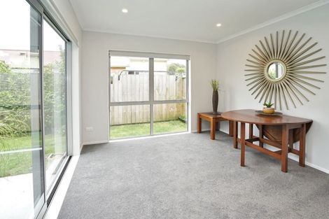 Photo of property in 13u2 Crosher Place, Silverdale, Hamilton, 3216