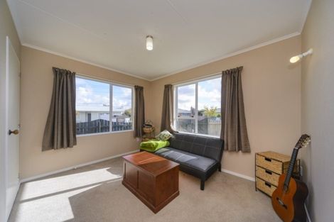 Photo of property in 1 Attlee Place, Feilding, 4702