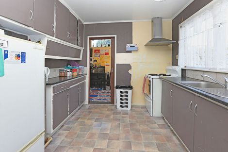 Photo of property in 54 Gainsborough Street, Manurewa, Auckland, 2102