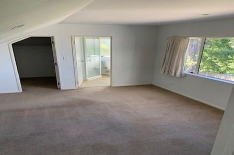 Photo of property in 6 Nile Road, Kelston, Auckland, 0602