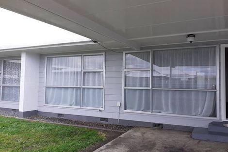 Photo of property in 3/6 Russell Street, Feilding, 4702