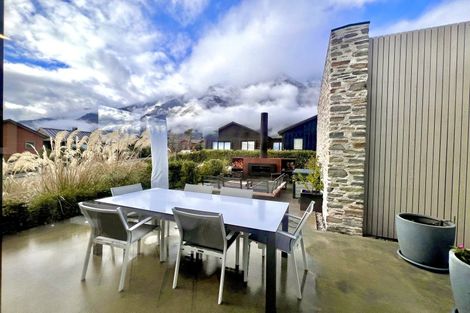 Photo of property in 20 Mckellar Drive, Jacks Point, Queenstown, 9371