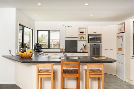 Photo of property in 4 Waverton Terrace, Churton Park, Wellington, 6037