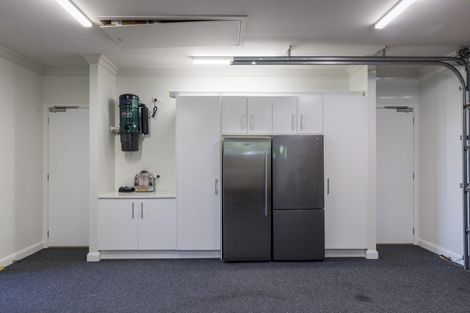 Photo of property in 5 Tupuhi Place, Highlands Park, New Plymouth, 4312