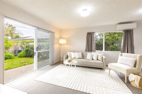 Photo of property in 6/55 Meeanee Road, Taradale, Napier, 4112