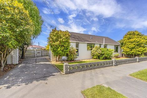 Photo of property in 310 Memorial Avenue, Burnside, Christchurch, 8053