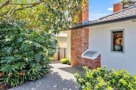 Photo of property in 16 Tregarth Street, Saint Johns Hill, Whanganui, 4501