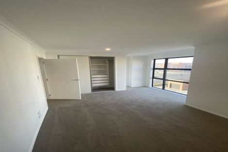 Photo of property in 28 Raranga Lane, Hobsonville, Auckland, 0616