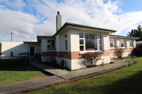 Photo of property in 4 Holmes Street, Mossburn, 9792