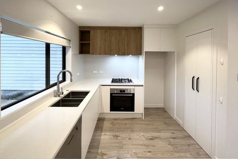 Photo of property in 15 Tahingamanu Road, Hobsonville, Auckland, 0616