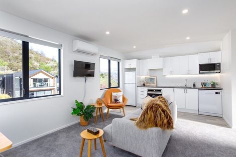 Photo of property in 7 Flynn Lane, Arrowtown, 9302