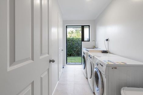 Photo of property in 20 Gemini Place, Kawaha Point, Rotorua, 3010