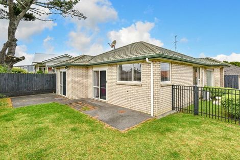 Photo of property in 6 Richard Halse Drive, Manurewa, Auckland, 2105