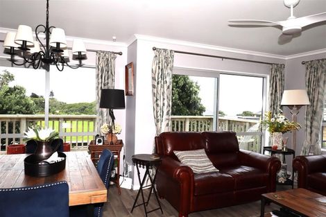 Photo of property in 1 Snapper Street, Baylys Beach, Dargaville, 0377