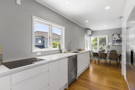 Photo of property in 30 Saint Leonards Road, Devonport, Auckland, 0624