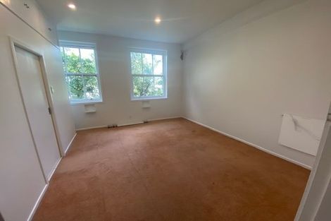 Photo of property in 2u1 King Street, Mount Cook, Wellington, 6021