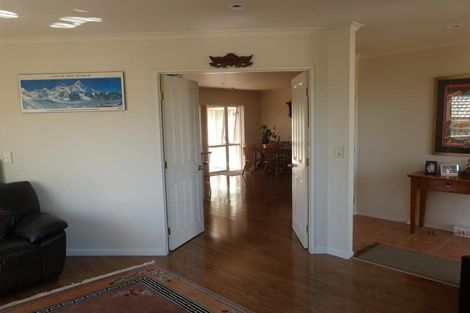Photo of property in 10 Northridge Terrace, Massey, Auckland, 0614