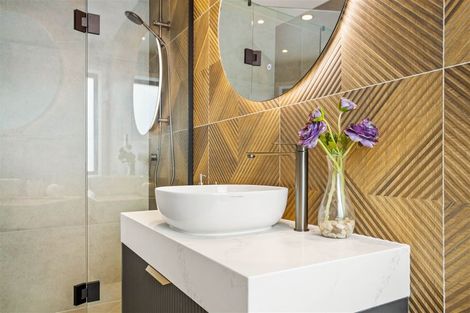 Photo of property in 5 Seawind Way, Hobsonville, Auckland, 0616