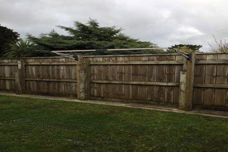 Photo of property in 42-44 David Crescent, Karori, Wellington, 6012