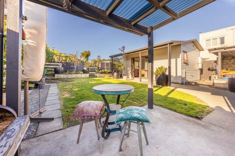 Photo of property in 9 Pukeko Place, Westshore, Napier, 4110