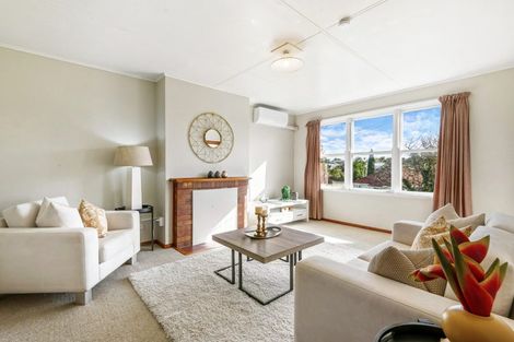 Photo of property in 6 Moa Street, Belmont, Auckland, 0622