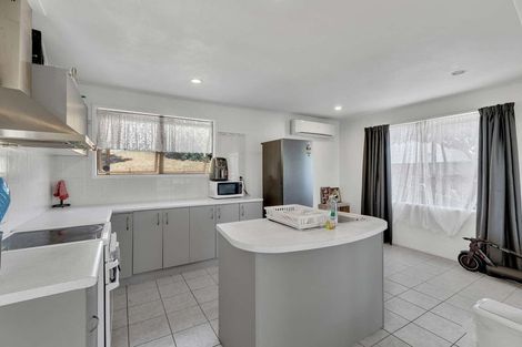 Photo of property in 14 Malaspina Place, Papatoetoe, Auckland, 2025