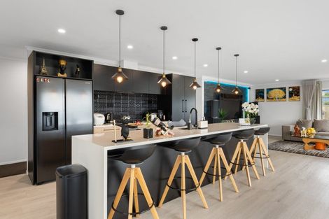 Photo of property in 5 Golf Vue Place, Castlecliff, Whanganui, 4501